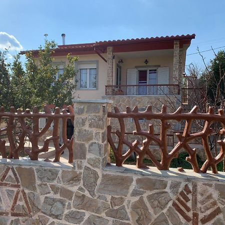 Peaceful House Near Airport Villa Pikérmion Екстериор снимка