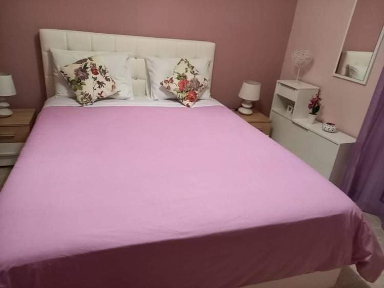 Peaceful House Near Airport Villa Pikérmion Екстериор снимка