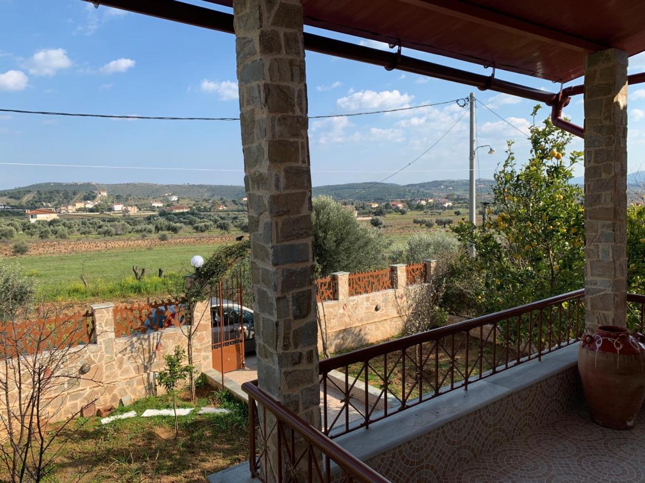 Peaceful House Near Airport Villa Pikérmion Екстериор снимка