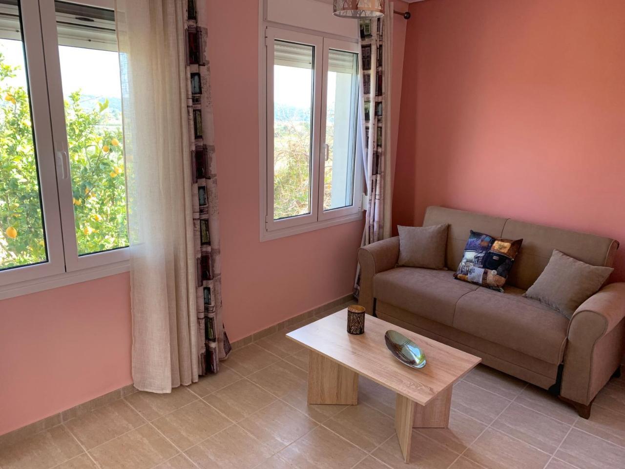 Peaceful House Near Airport Villa Pikérmion Екстериор снимка